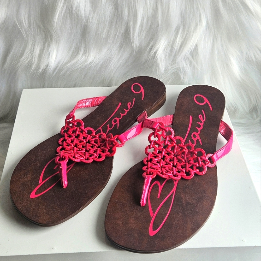 Boutique 9 Hot Pink Metal Woven Thong Sandals – Size 7.5 US -New Without Tags